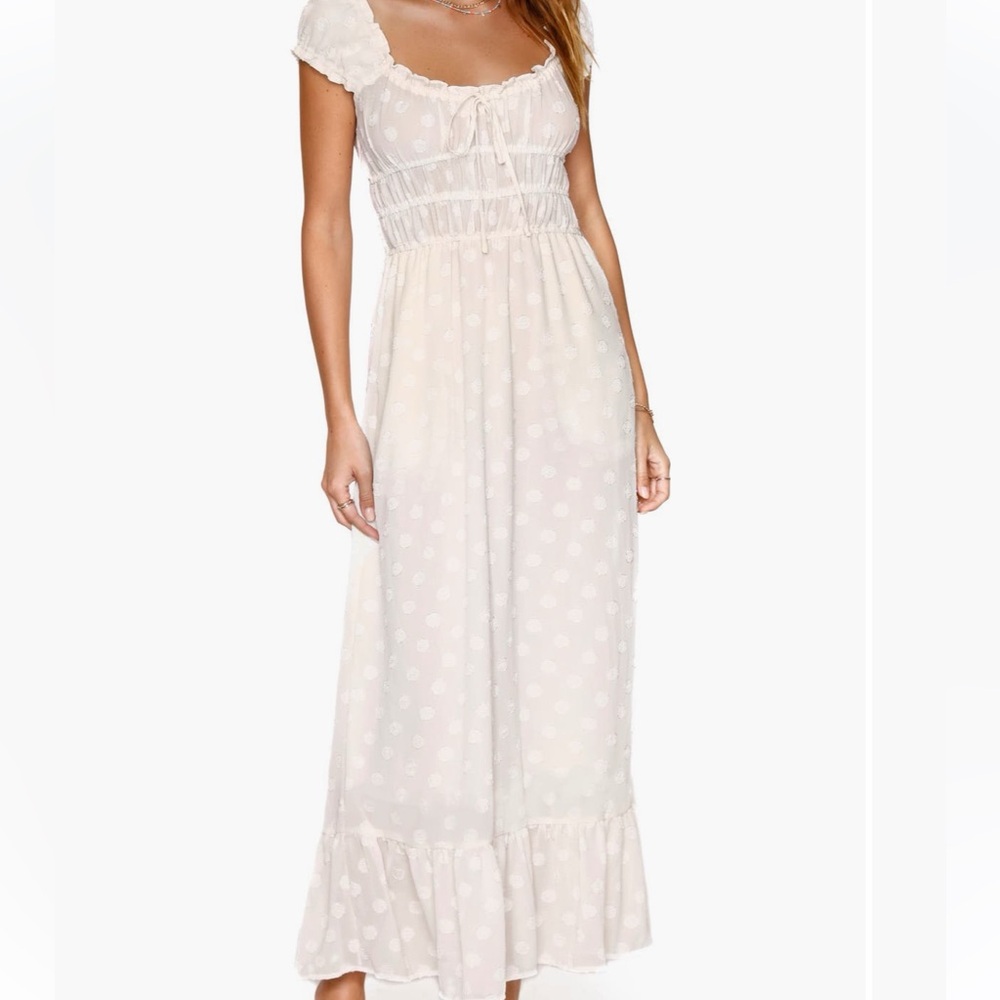 Heartloom Cream Midi Dress nwot